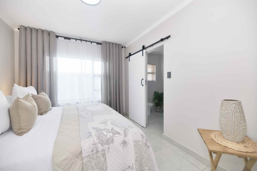 9 Bedroom Property for Sale in Westcliff Western Cape